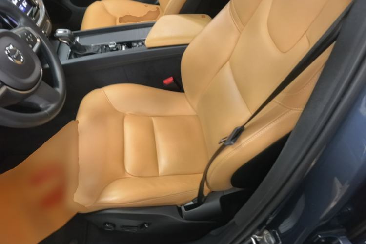 Used Volvo XC60 2019 T5 4x4 Smart Edition China VI Standard Left Front Seat