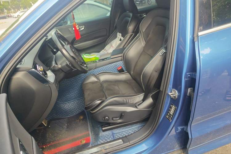 Used Volvo XC60 2019 T5 4x4 Zhiyuan Sport Edition China V Standard Left Front Seat
