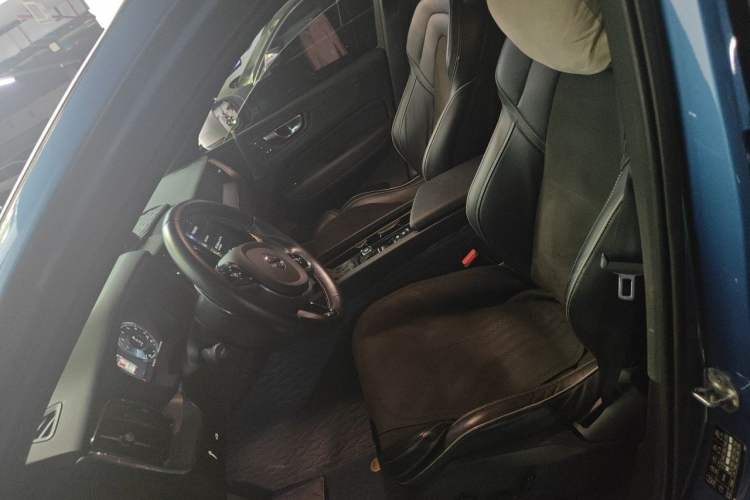 Used Volvo XC60 2019 T5 4x4 Zhiyuan Sport Edition China V Standard Left Front Seat