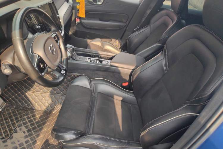 Used Volvo XC60 2019 T5 4x4 Zhiyuan Sport Edition China V Standard Left Front Seat