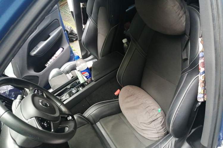 Used Volvo XC60 2019 T5 4x4 Smart & Dynamic Sport Edition China VI Standard Left Front Seat