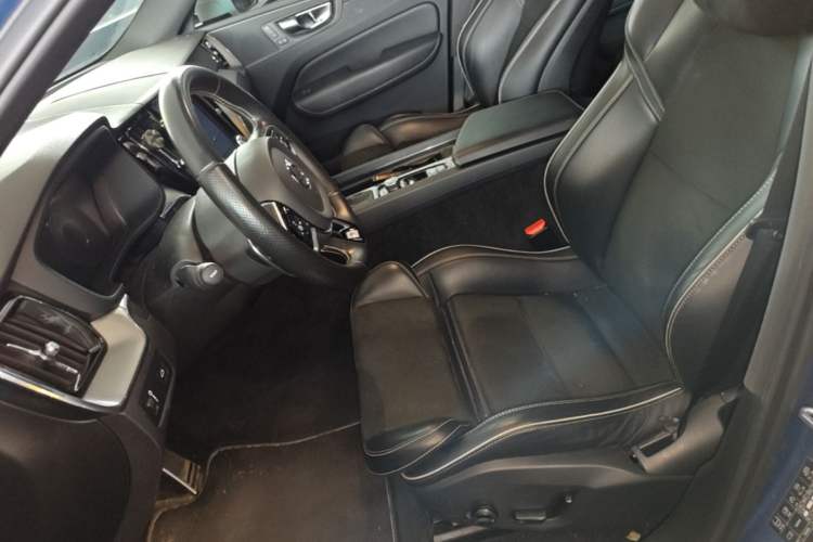 Used Volvo XC60 2019 T5 4x4 Zhiyuan Sport Edition China V Standard Left Front Seat