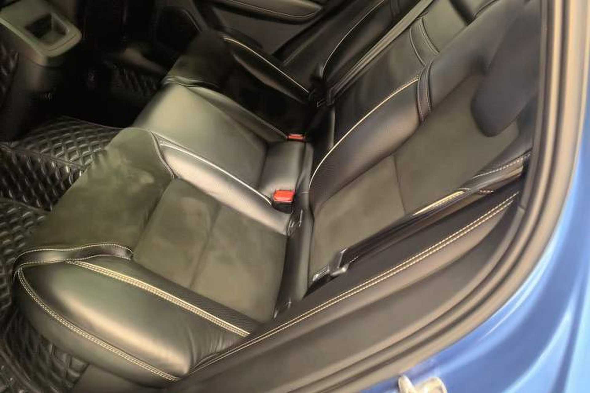 Used Volvo XC60 2019 T5 4x4 Smart & Dynamic Sport Edition China VI Standard Left Rear Seat