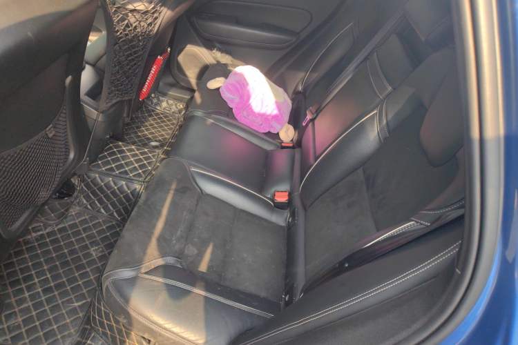 Used Volvo XC60 2019 T5 4x4 Zhiyuan Sport Edition China V Standard Left Rear Seat