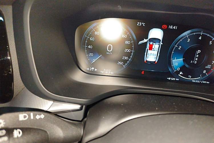 Used Volvo XC60 2019 T5 4x4 Zhiyuan Sport Edition China V Standard Odometer Close Up