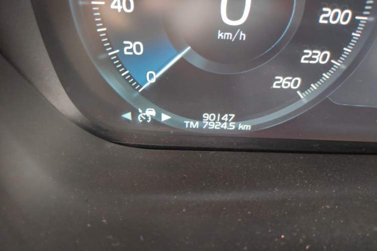 Used Volvo XC60 2019 T5 4x4 Zhiyuan Sport Edition China V Standard Odometer Close Up