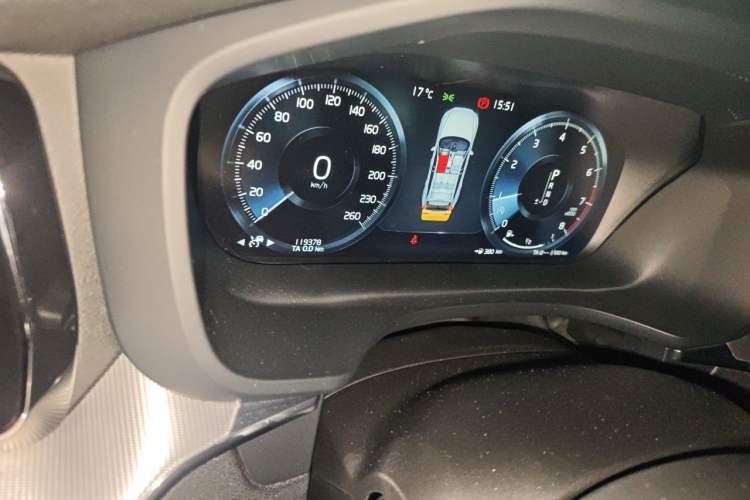 Used Volvo XC60 2019 T5 4x4 Zhiyuan Sport Edition China V Standard Odometer Close Up