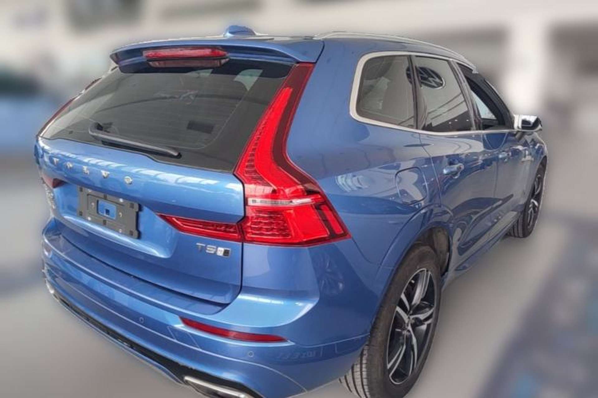 Used Volvo XC60 2019 T5 4x4 Smart & Dynamic Sport Edition China VI Standard Rear Right 45 Deg