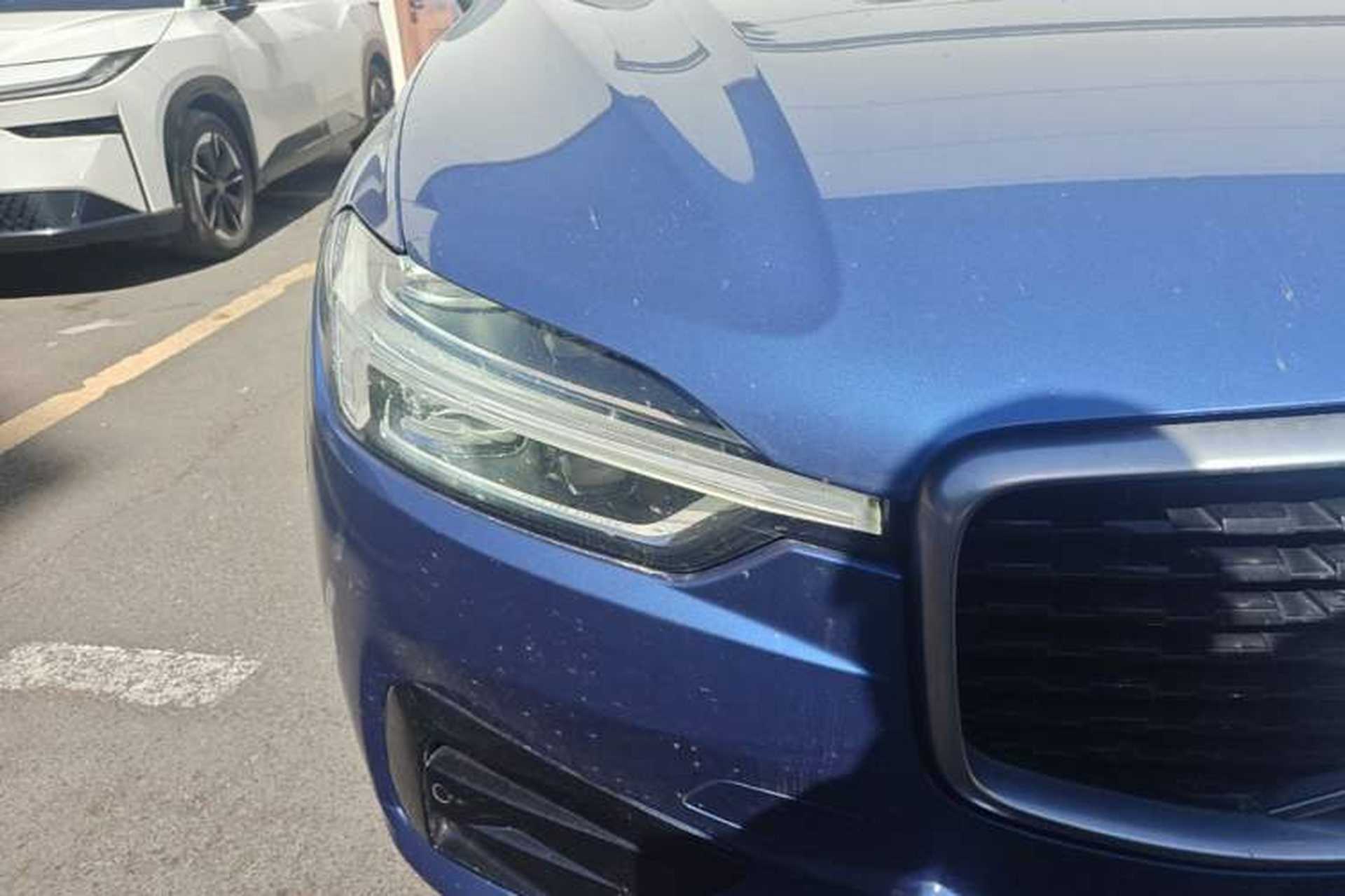 Used Volvo XC60 2019 T5 4x4 Smart & Dynamic Sport Edition China VI Standard Right Front Headlight