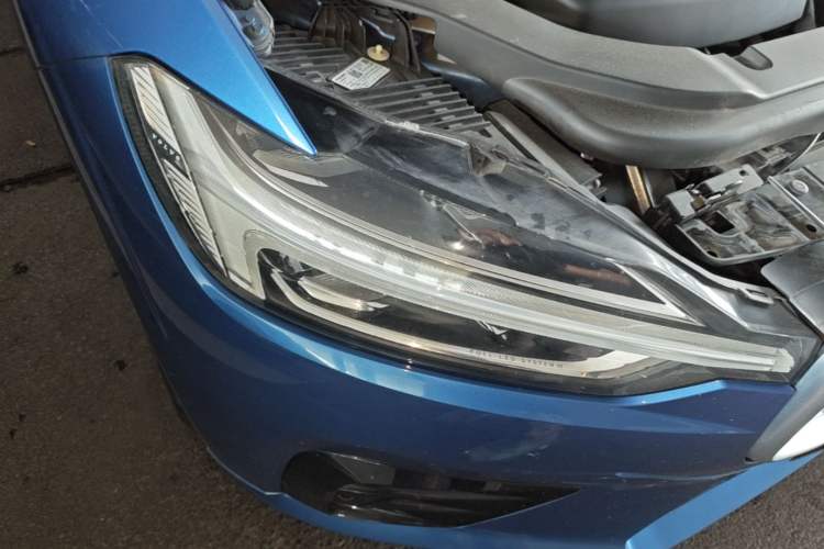 Used Volvo XC60 2019 T5 4x4 Zhiyuan Sport Edition China V Standard Right Front Headlight