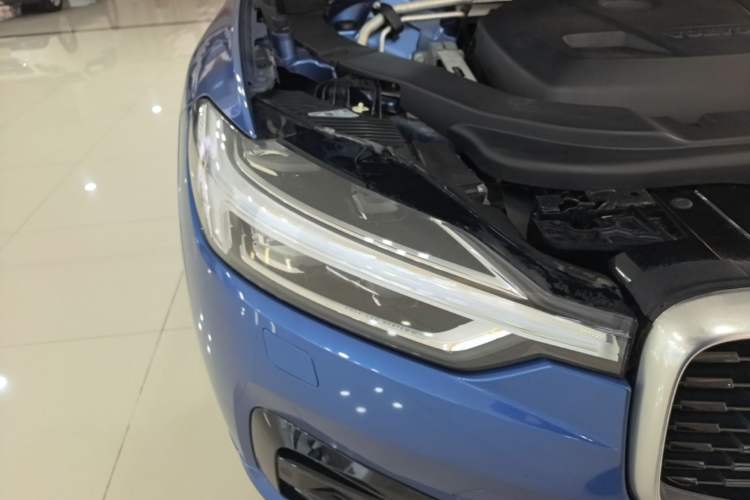 Used Volvo XC60 2019 T5 4x4 Zhiya Sport Edition China V Standard Right Front Headlight