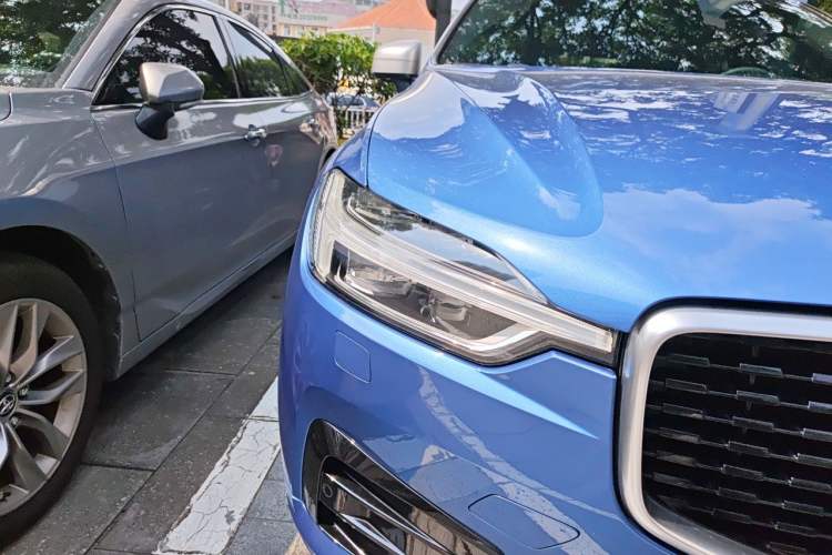 Used Volvo XC60 2019 T5 4x4 Zhiya Sport Edition China VI Standard Right Front Headlight