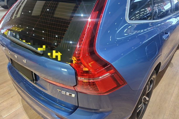 Used Volvo XC60 2019 T5 4x4 Smart & Dynamic Sport Edition China VI Standard Right Rear Taillight