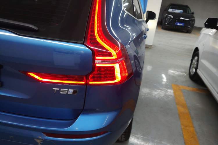Used Volvo XC60 2019 T5 4x4 Zhiyuan Sport Edition China V Standard Right Rear Taillight