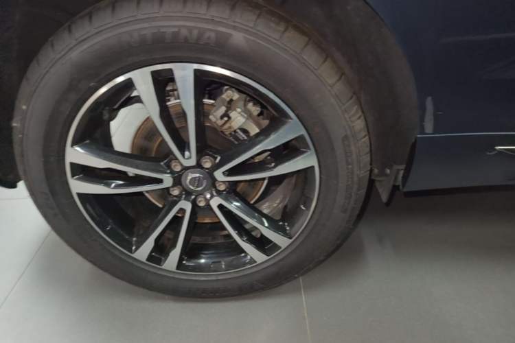 Used Volvo XC60 2019 T5 4x4 Smart Edition China V Standard Right Rear Wheel Hub