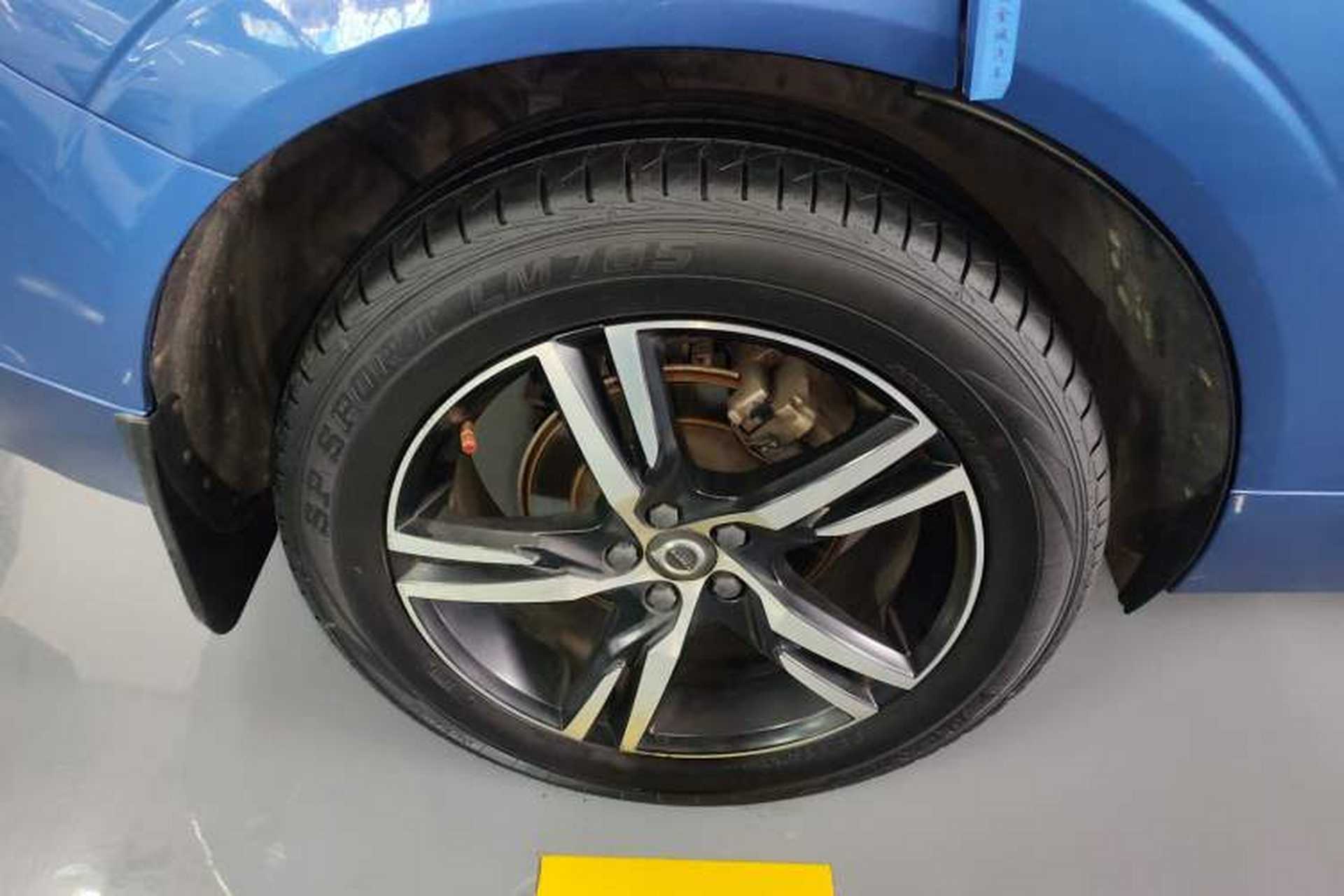 Used Volvo XC60 2019 T5 4x4 Smart & Dynamic Sport Edition China VI Standard Right Rear Wheel Hub