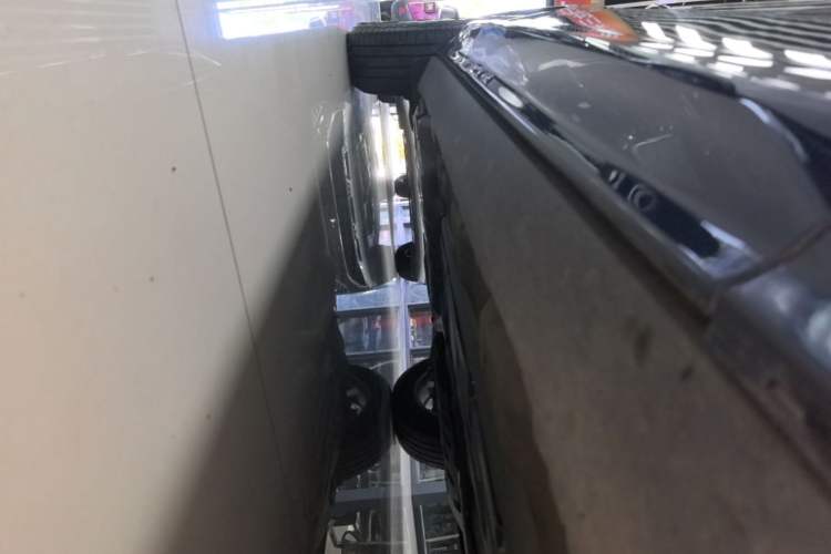 Used Volvo XC60 2019 T5 4x4 Smart Edition China VI Standard Right Side Sill