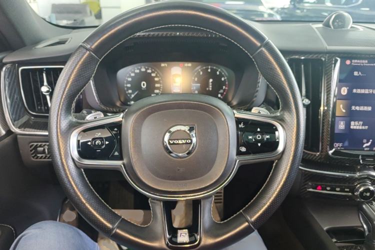 Used Volvo XC60 2019 T5 4x4 Smart & Dynamic Sport Edition China VI Standard Steering Wheel