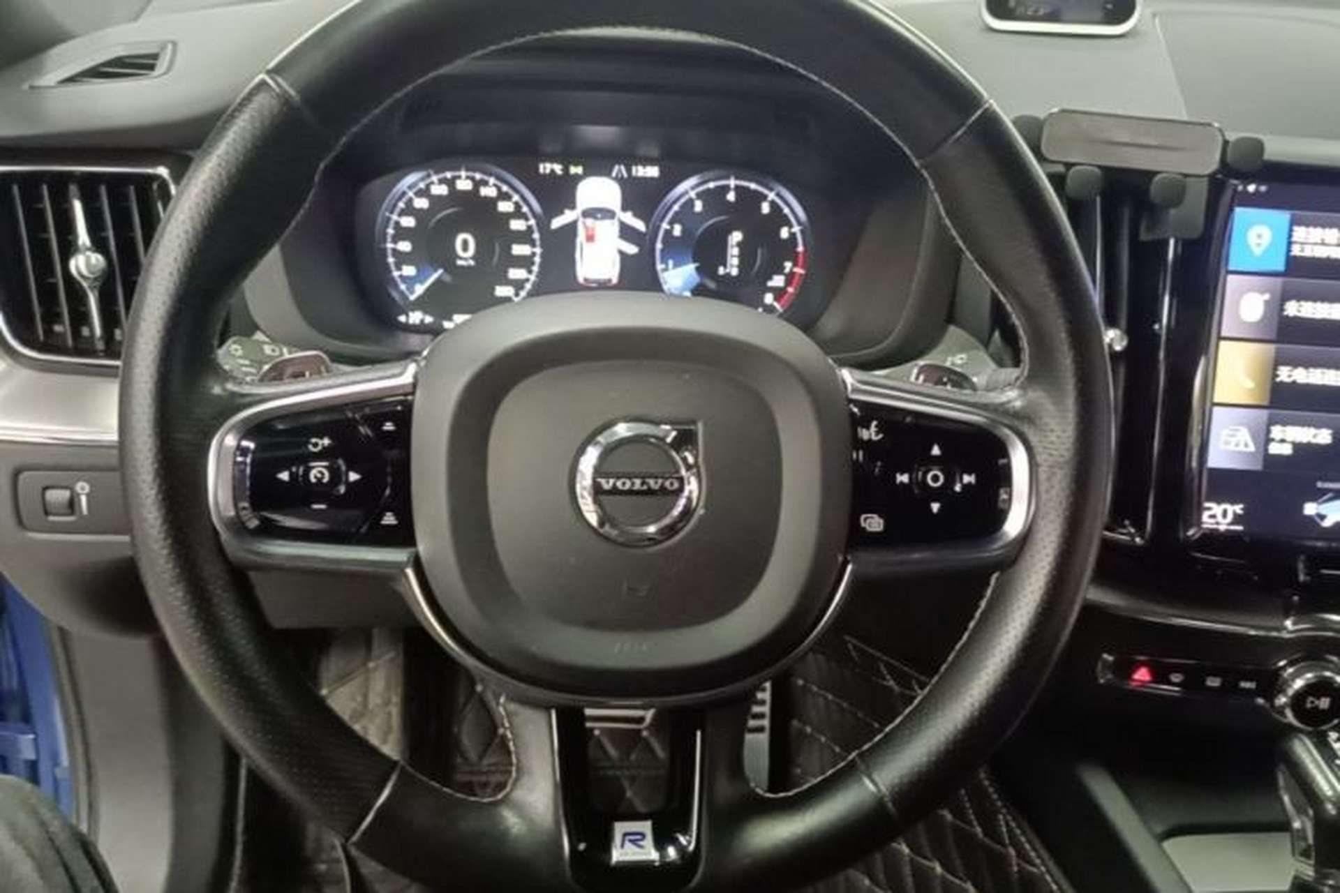 Used Volvo XC60 2019 T5 4x4 Smart & Dynamic Sport Edition China VI Standard Steering Wheel