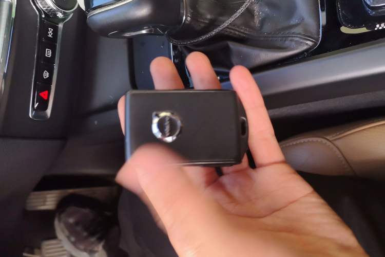 Used Volvo XC60 2019 T5 4x4 Smart Edition China V Standard Vehicle Key