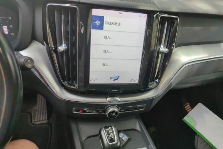 Used Volvo XC60 2019 T5 4x4 Smart Edition China VI Standard Audio And AC Panel