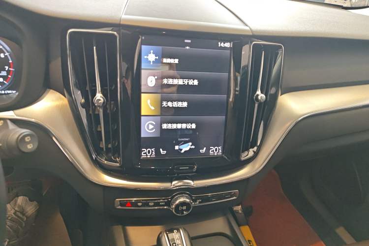 Used Volvo XC60 2019 T5 4x4 Zhiyuan Edition China VI Standard Audio And AC Panel