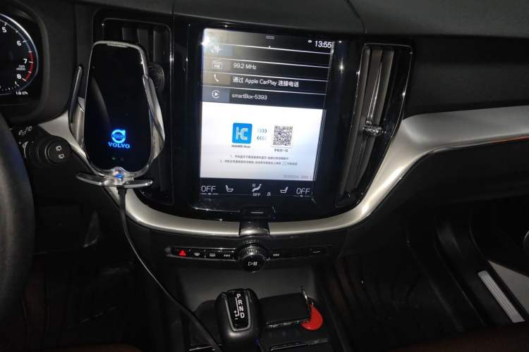 Used Volvo XC60 2019 T5 4x4 Zhiyuan Edition China VI Standard Audio And AC Panel