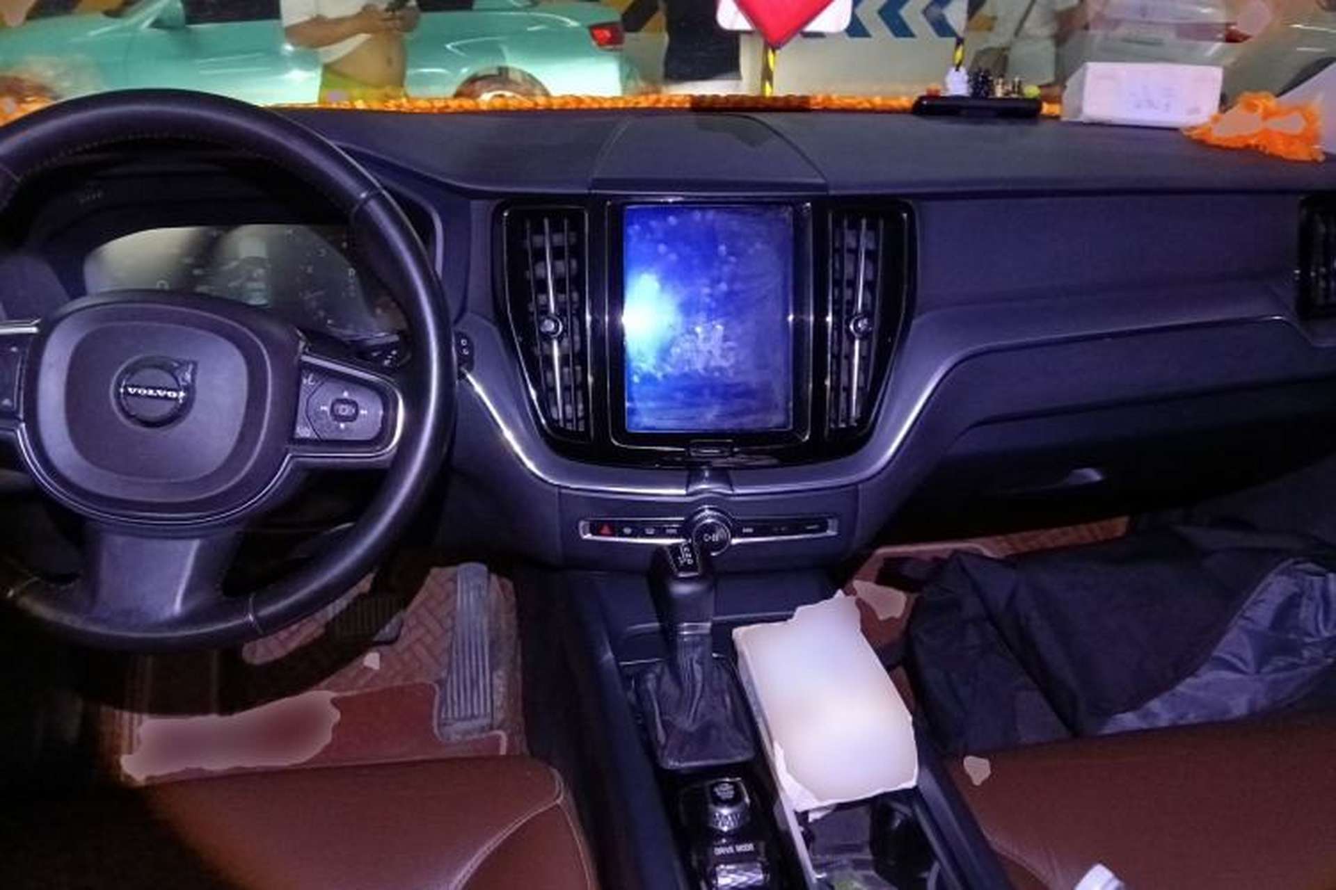 Used Volvo XC60 2019 T5 4x4 Smart Edition China V Standard Center Console