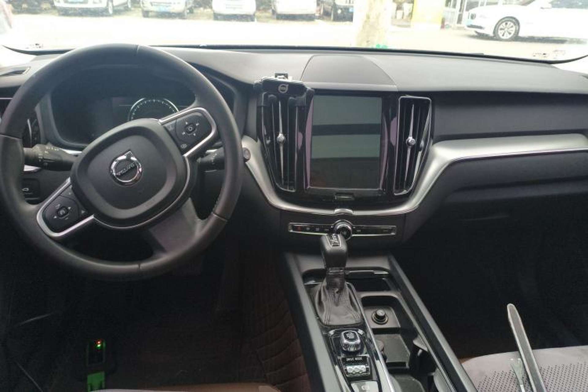 Used Volvo XC60 2019 T5 4x4 Smart Edition China V Standard Center Console