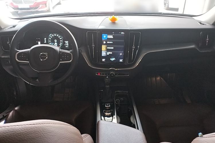 Used Volvo XC60 2019 T5 4x4 Smart Edition China V Standard Center Console