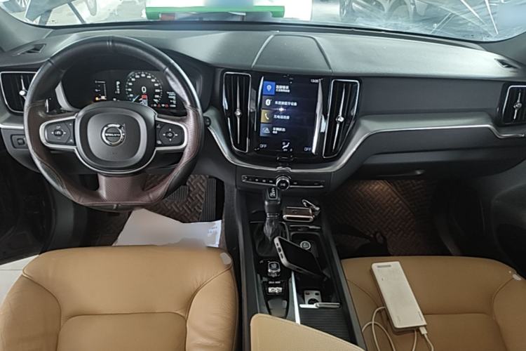 Used Volvo XC60 2019 T5 4x4 Smart Edition China V Standard Center Console