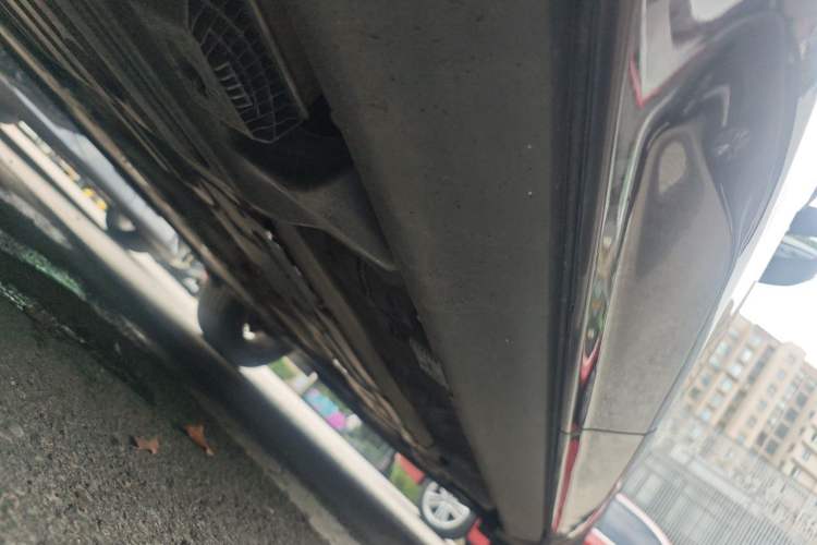 Used Volvo XC60 2019 T5 4x4 Smart Edition China VI Standard Chassis Rear Right