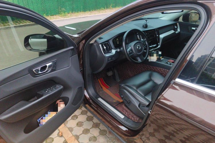Used Volvo XC60 2019 T5 4x4 Smart Edition China V Standard Driver Seat