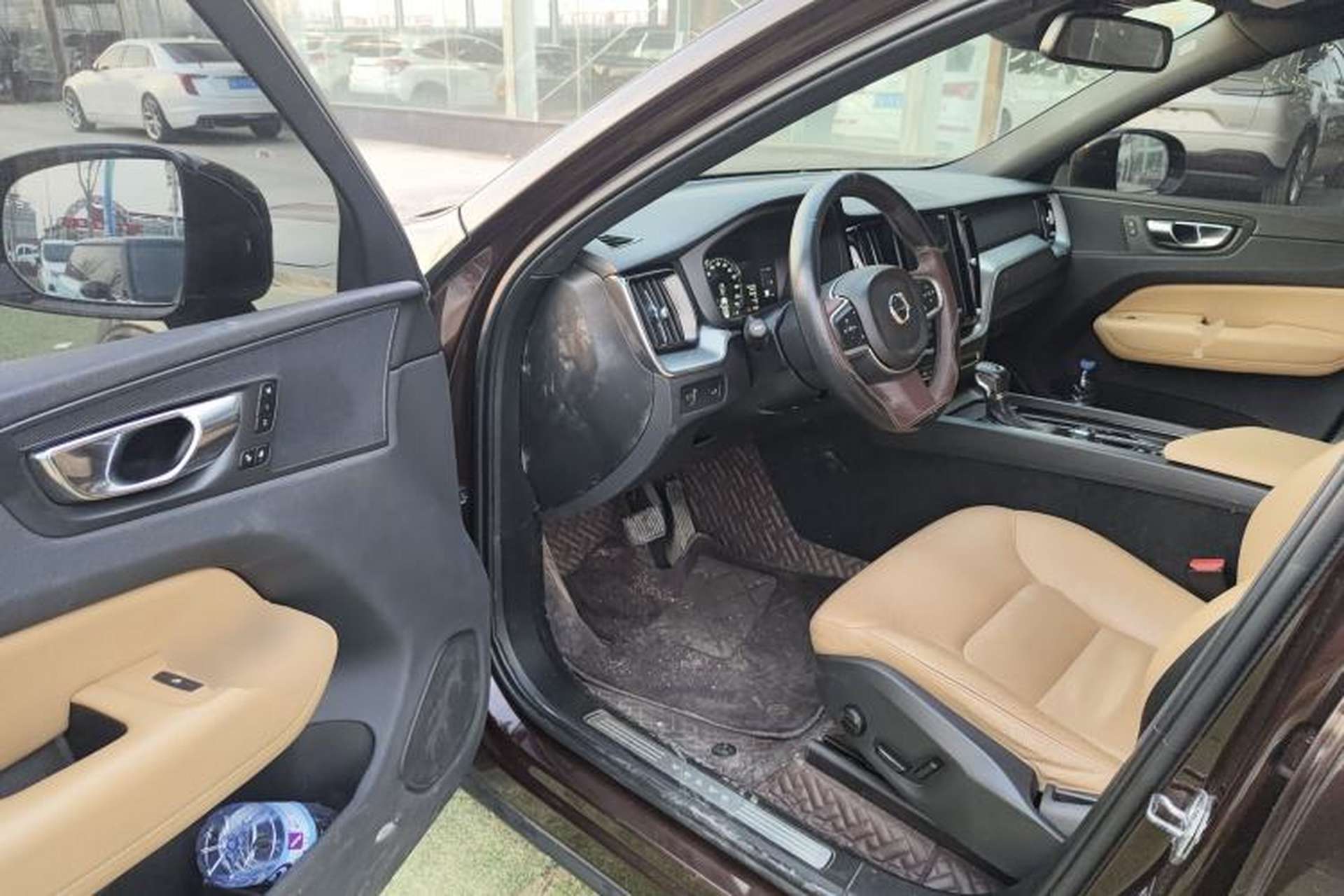 Used Volvo XC60 2019 T5 4x4 Smart Edition China V Standard Driver Seat