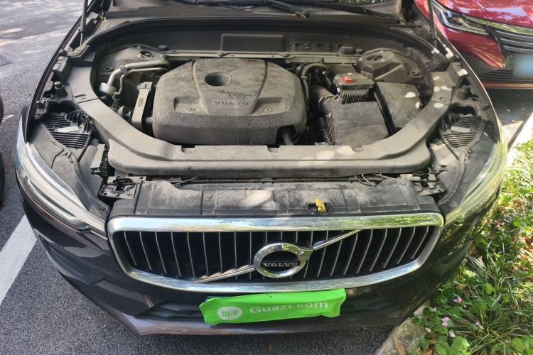 Used Volvo XC60 2019 T5 4x4 Smart Edition China VI Standard Engine Bay