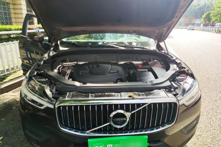 Used Volvo XC60 2019 T5 4x4 Smart Edition China V Standard Engine Bay