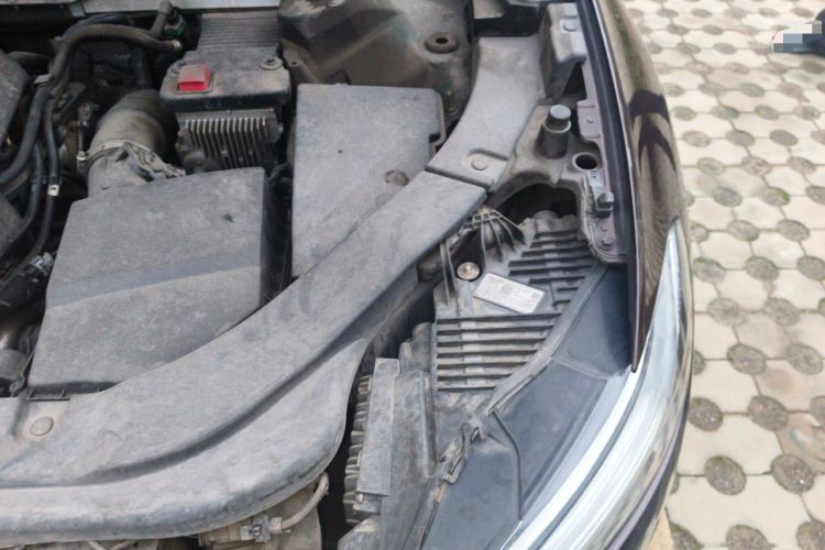 Used Volvo XC60 2019 T5 4x4 Smart Edition China V Standard Engine Bay Left