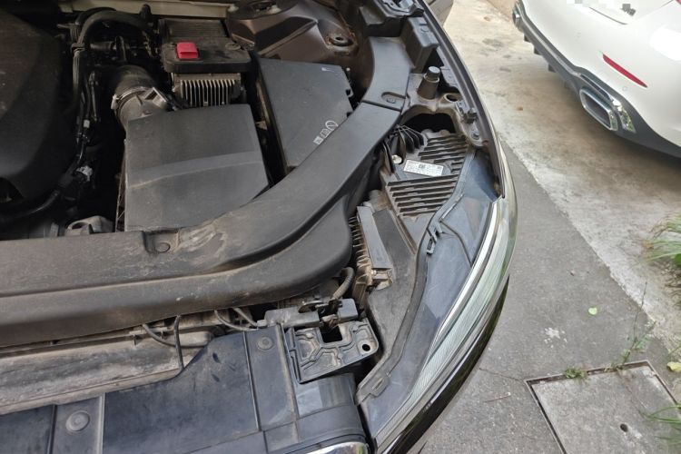 Used Volvo XC60 2019 T4 Zhiyi Edition China V Standard Engine Bay Left
