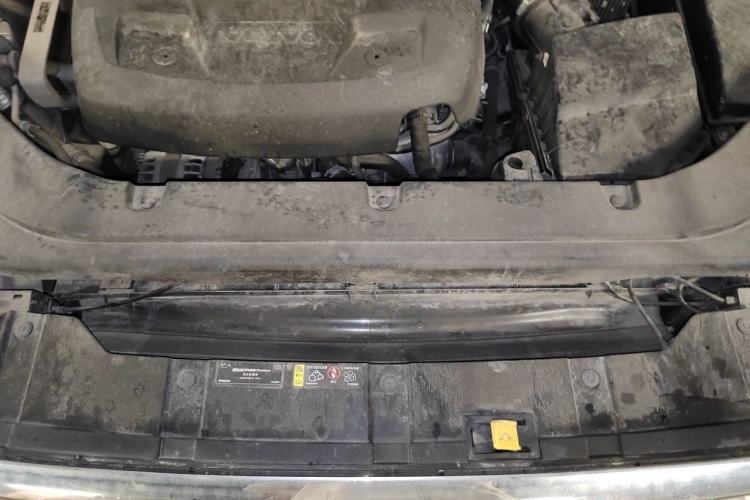 Used Volvo XC60 2019 T5 4x4 Smart Edition China V Standard Engine Bay