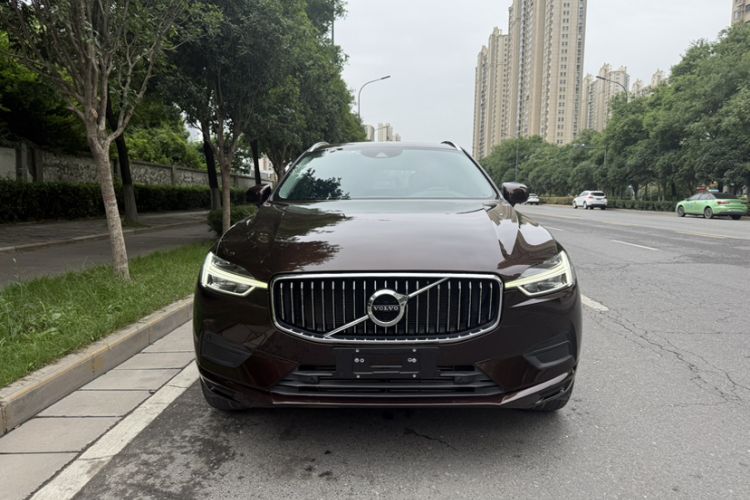 Used Volvo XC60 2019 T5 4x4 Smart Edition China VI Standard Exterior 1