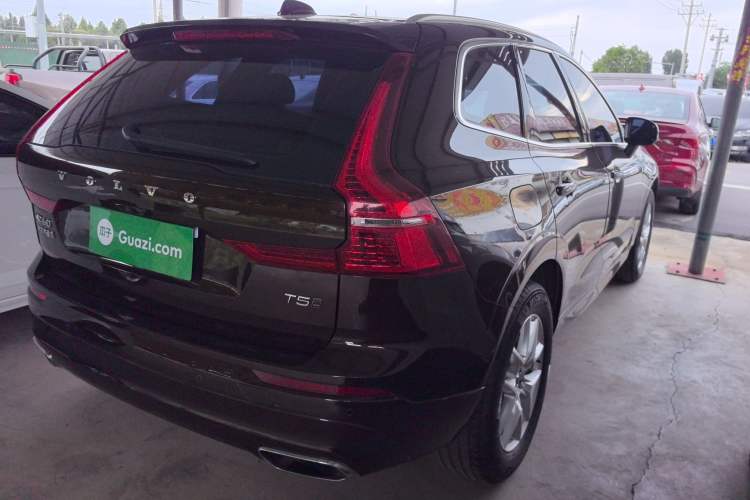 Used Volvo XC60 2019 T5 4x4 Smart Edition China VI Standard Exterior 5