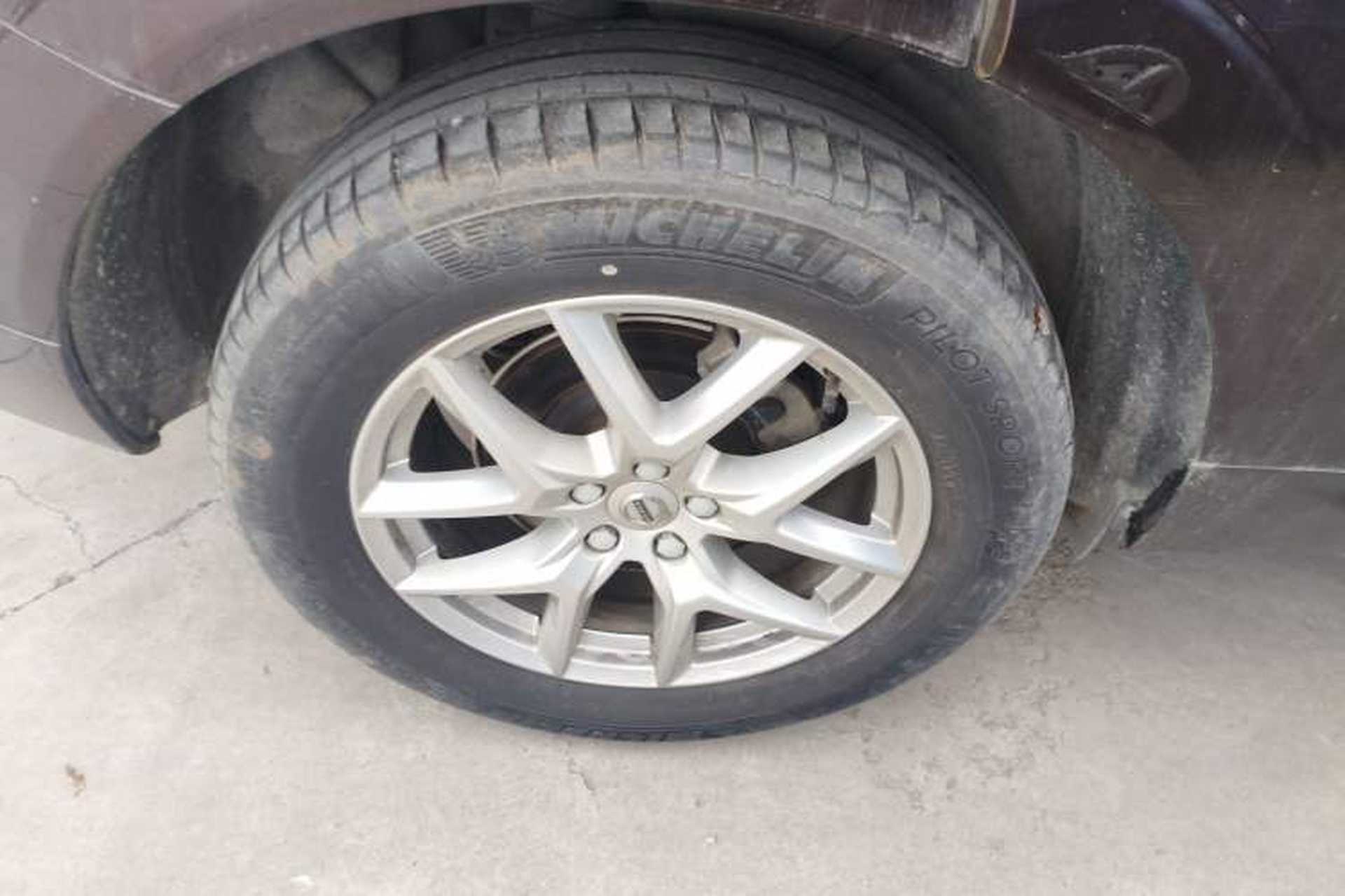 Used Volvo XC60 2019 T5 4x4 Smart Edition China V Standard Exterior 5