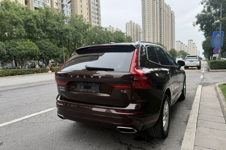 Used Volvo XC60 2019 T5 4x4 Smart Edition China VI Standard Exterior 5