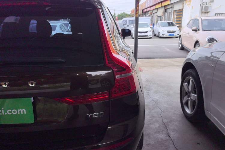 Used Volvo XC60 2019 T5 4x4 Smart Edition China VI Standard Exterior 6