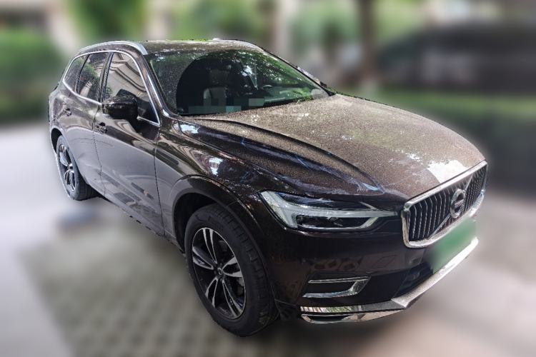 Used Volvo XC60 2019 T5 4x4 Smart Edition China V Standard Front Right 45 Deg