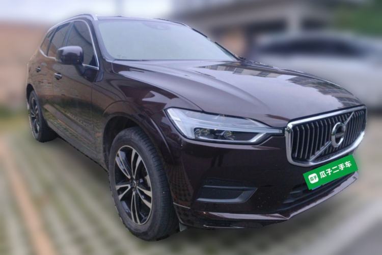 Used Volvo XC60 2019 T5 4x4 Smart Edition China V Standard Front Right 45 Deg