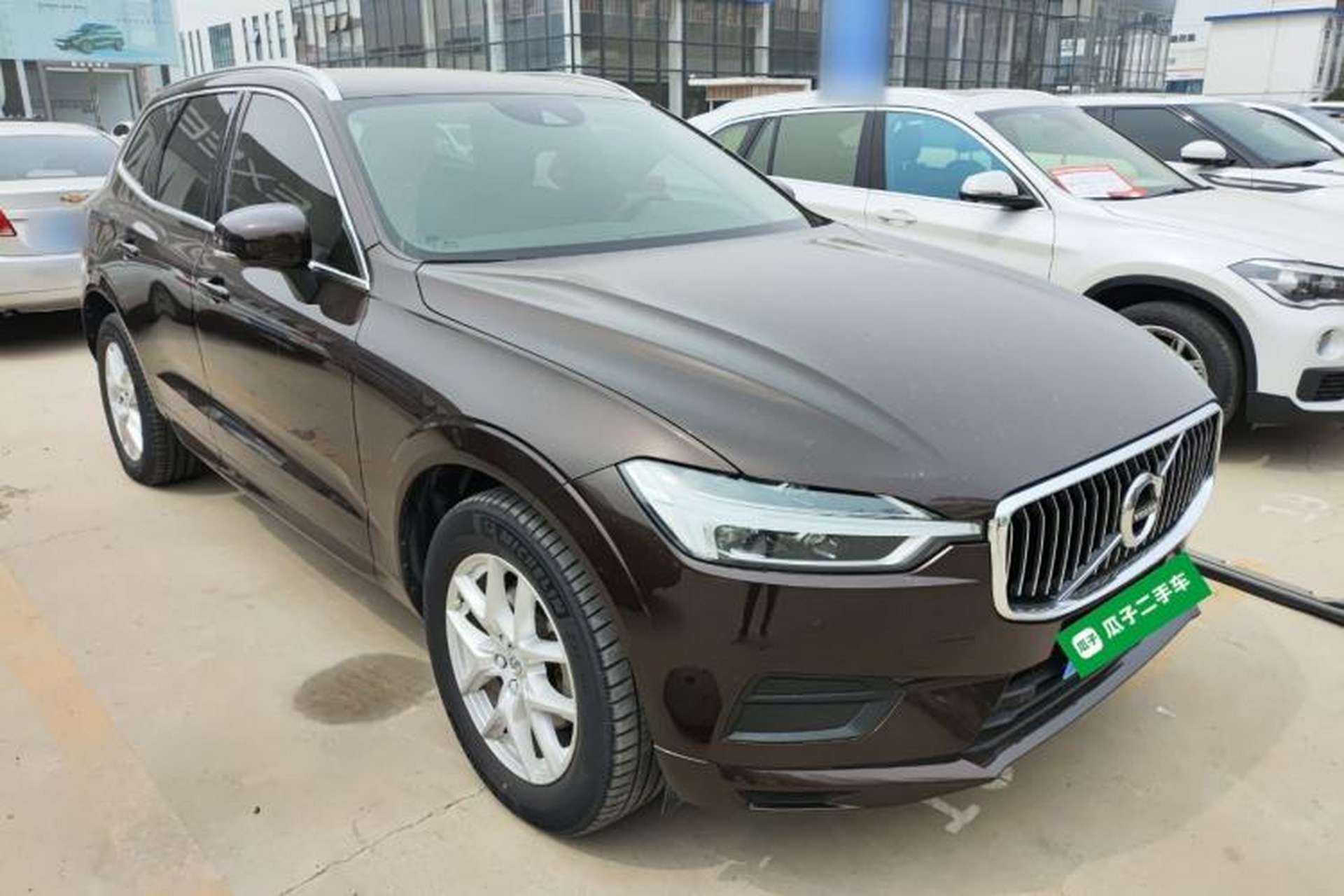 Used Volvo XC60 2019 T5 4x4 Smart Edition China VI Standard Front Right 45 Deg