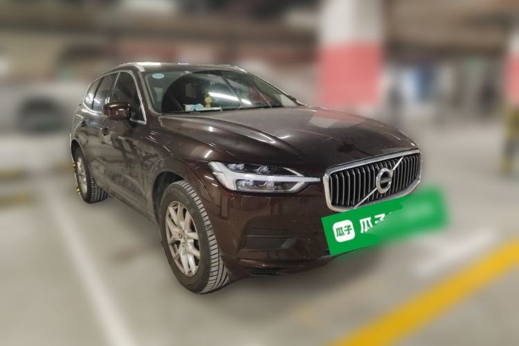 Used Volvo XC60 2019 T5 4x4 Smart Edition China V Standard Front Right 45 Deg