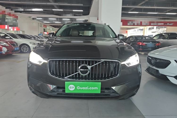 Used Volvo XC60 2019 T5 4x4 Smart Edition China VI Standard Front
