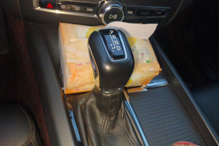 Used Volvo XC60 2019 T5 4x4 Smart Edition China V Standard Gear Lever